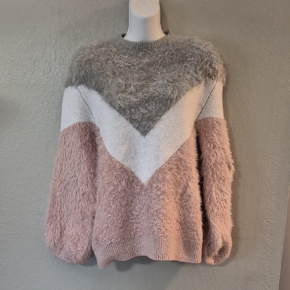 Sugarlips Women's Pink, Gray, and White Sweater